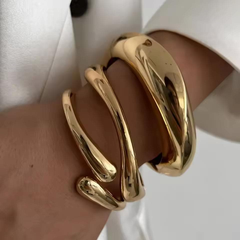 Chunky Gold Bangle Bracelets, Trendy Wide Wrist Cuff Bracelet, Stackable Statement Bangles, Fashion Jewelry Set for Wedding, Party, Travel Women, Girls, Stylish Gift for Her, 3Pcs on Amazon.ae - Price Tracker