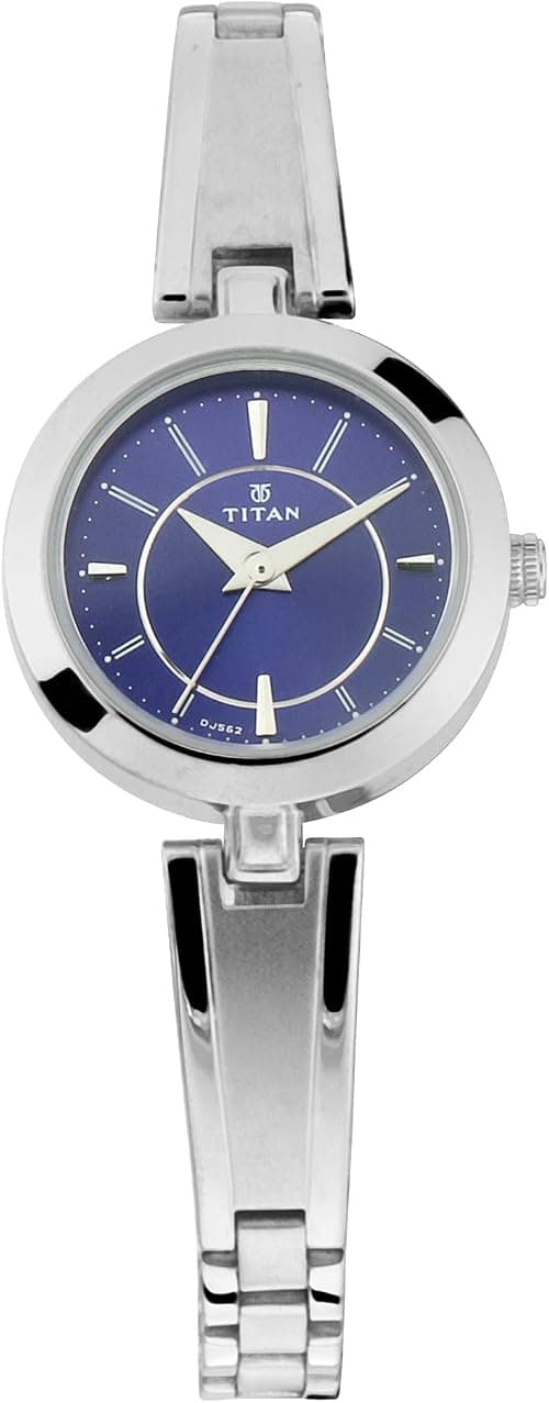 Titan Karishma Analog Round Watch for Women's على Amazon.ae - متتبع الأسعار