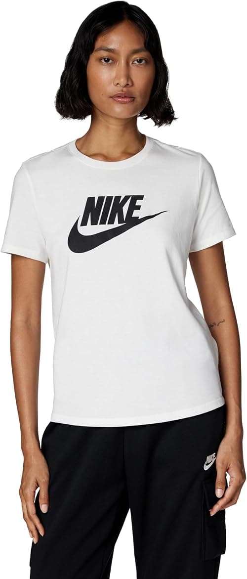 Nike Women's ESSNTL ICON FUTURA T-Shirt على Amazon.ae - متتبع الأسعار