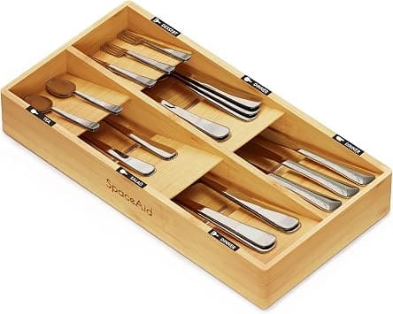 SpaceAid Bamboo Silverware Drawer Organizer with Labels, Kitchen Utensil Tray Holder Organizer for Flatware, Cutlery, Spoon and Knives Drawer Storage Organization (Natural, 6 Slots) على Amazon.ae - متتبع الأسعار