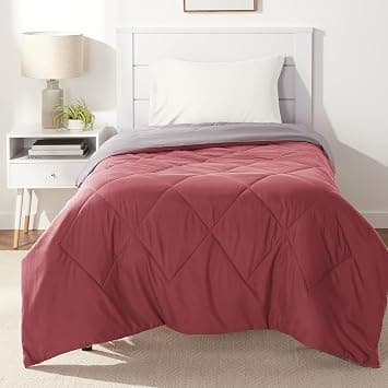 Amazon Basics Reversible Lightweight Microfiber All Season Comforter Blanket, Twin/Twin XL, Burgundy/Grey - متتبع أسعار Amazon.sa