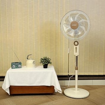 Olsenmark 18 Inch Stand Fan OMF1788 | 6 Blade High Speed Pedestal Fan with 4 Speed Control | Adjustable Height, Oscillation & Tilt | Powerful Air Delivery | 2 Year Warranty, White on Amazon.ae - Price Tracker
